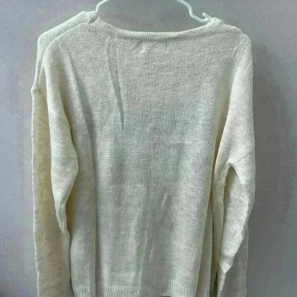 Mia and Tess cream saying "beach" sweater nwt woman's size large - Picture 9 of 10